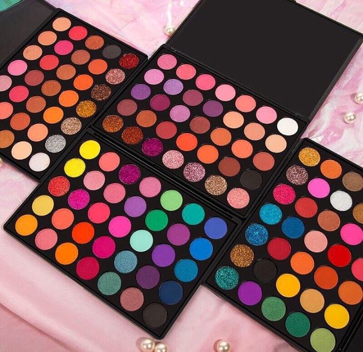 colorful eyeshadow palette